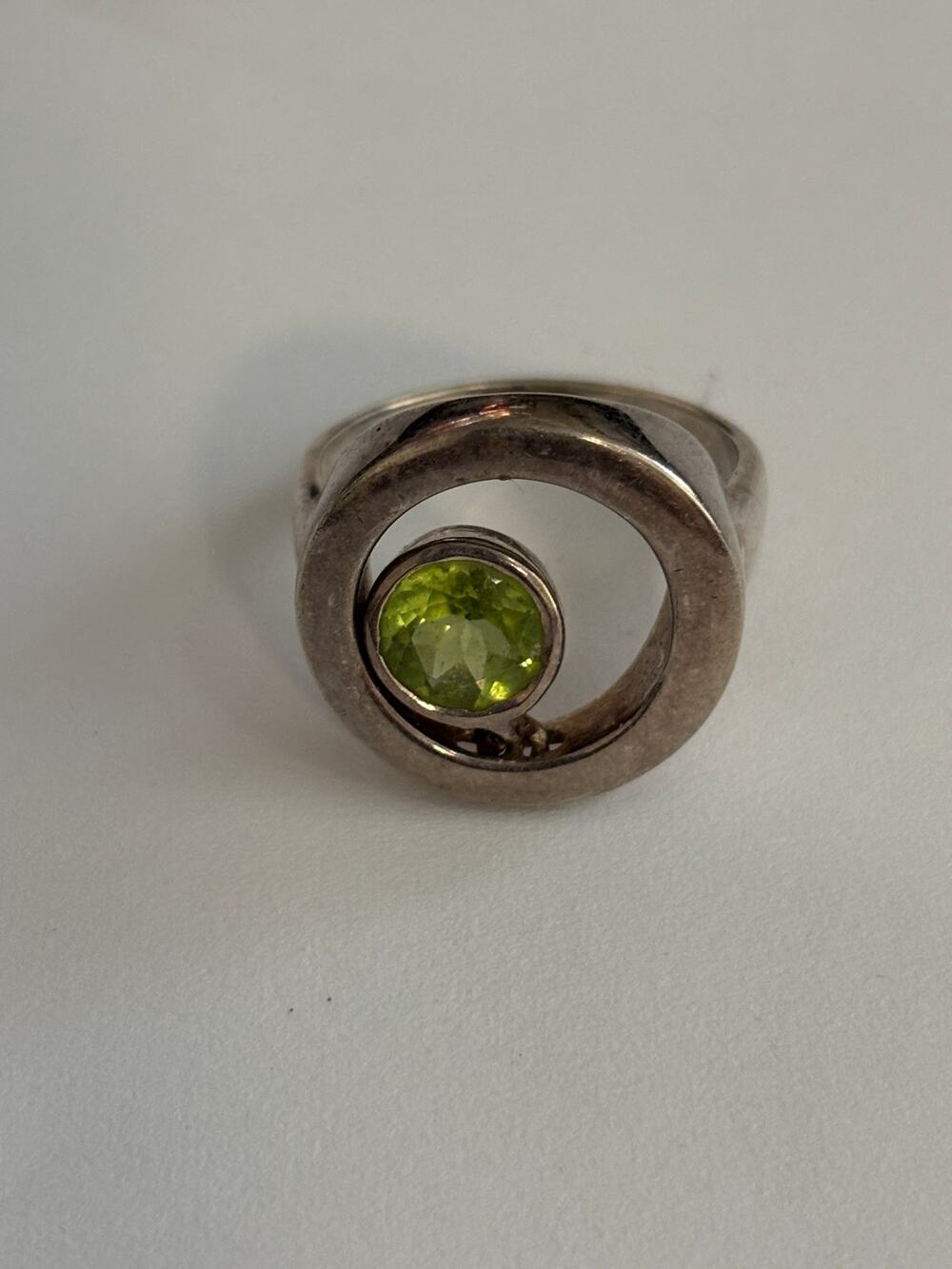 Sterling Silver Peridot Ring Size 7